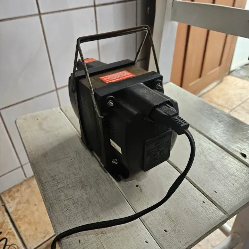 Vendo transformador muito forte