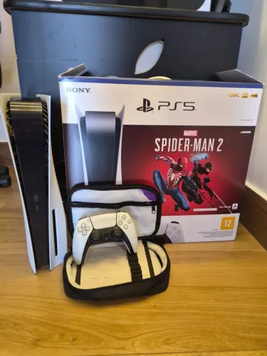 PLAYSTATION 5