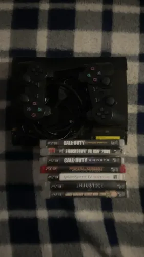 PlayStation 3 Super Slim + 2 Controles + 7 Jogos Físicos + Jogos Digitais
