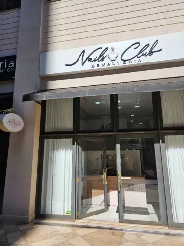 Vendo Esmalteria Consolidada no mercado de Maringá (7 anos) Clientela fiel 