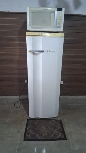 Geladeira Electrolux Completa