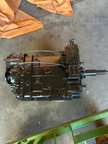Câmbio ZF 16S-130 em excelente estado