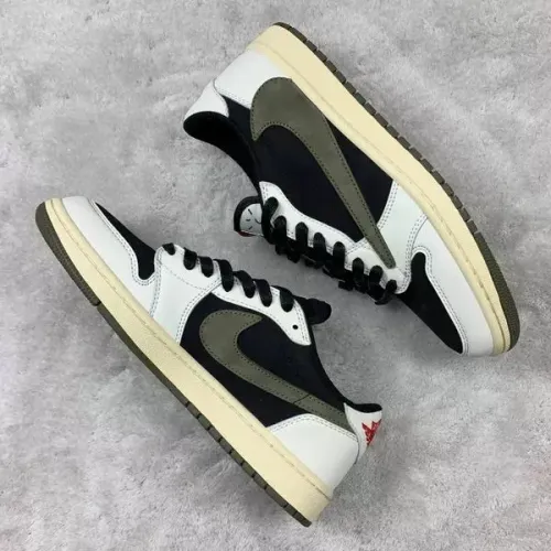 Tênis Nike Jordan traviscott 