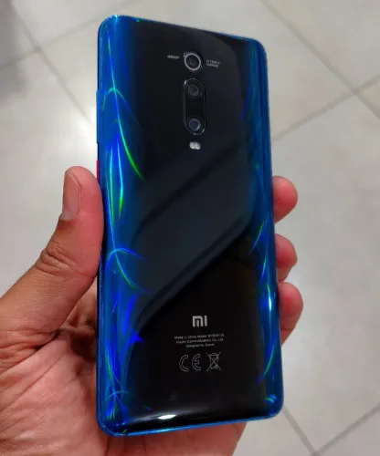 Xiaomi Mi 9T pro Camera Retratil Perfeito Estado e Funcionamento com Caixa e Carregador