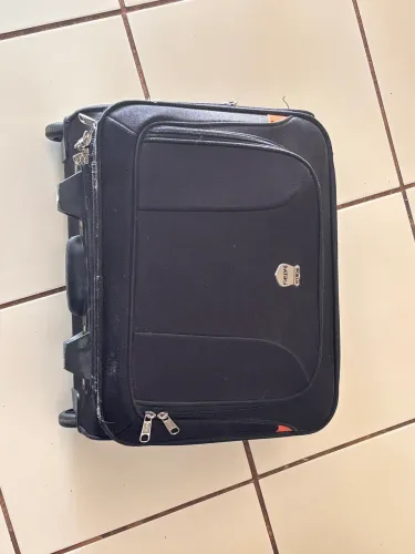Mala de mão com rodinha Batiki 