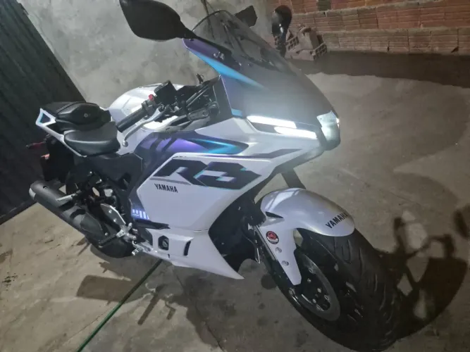 R3 ABS CONNECTED