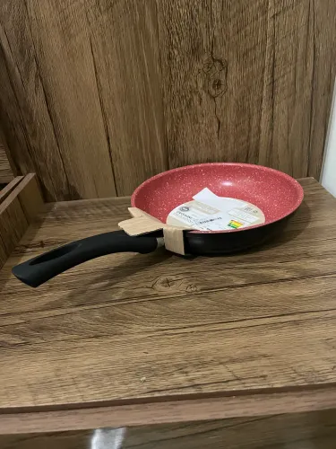Frigideira De Indução Lyor de Alumínio e Cerâmica Vermelha 20cm
