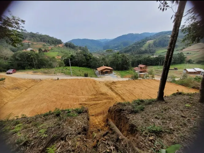 Terreno rural dos sonhos! Aceita veículo ou proposta. 