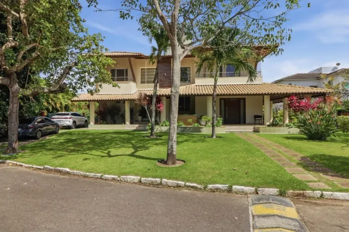 Casa para Venda em Camaçari, Busca Vida (Abrantes), 4 dormitórios, 4 suítes, 5 banheiros,