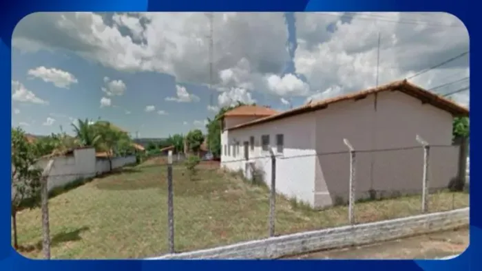 PRÉDIO COMERCIAL - 02 pavimentos e uma torre de transmissão, Rua Níquel, 457, Morro do Cla