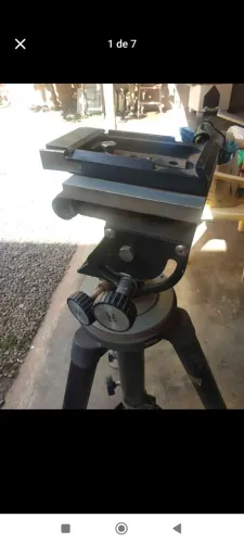 Tripé para câmera e filmadora profissional 