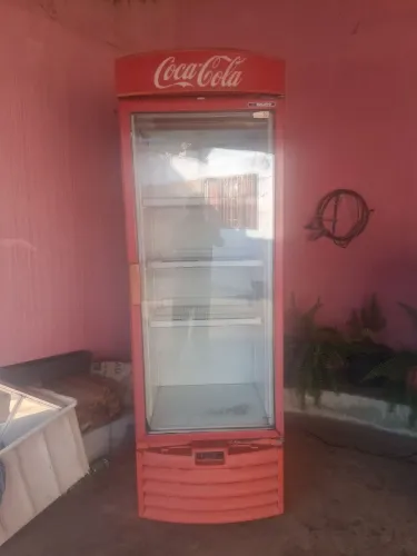 Vendo freezer expositor metalfrio 127v funcionando perfeitamente bem conservado