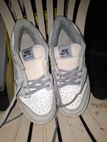 ? Nike Dunk SB Primeira Linha - Tamanho 39