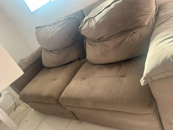 VENDE-SE SOFÁ