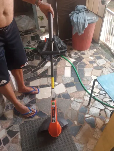 Aparador de grama 