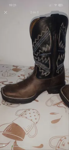 Bota Goyazes - Solado Jump 
