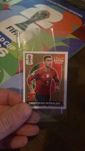 FIGURINHA CR7 BRONZE LEGEND