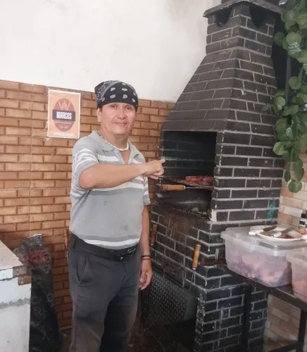 CHURRASQUEIRO PROFISSIONAL