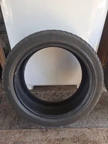 Pneu seminovo aro 17 Radial MA-V1 400 reais os dois