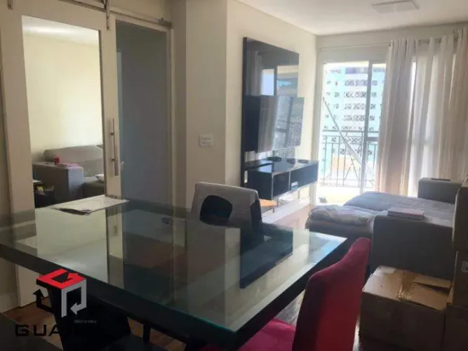 Cond Clube com 3 quartos, suíte e 2 vagas no subsolo!