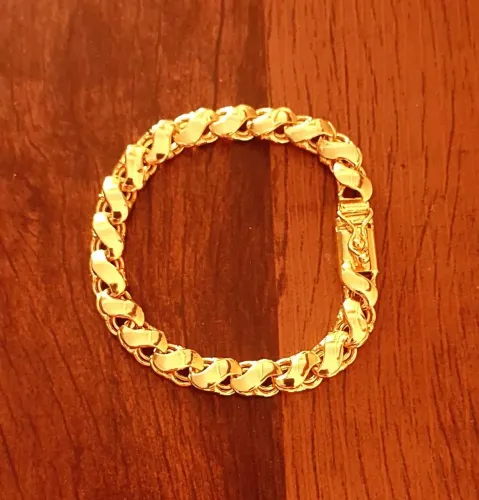 Bela pulseira banhada a ouro 18k nova