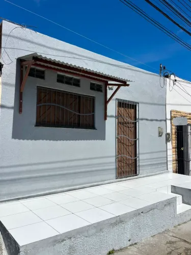 ALUGA-SE CASA EM CAPIM MACIO - NATAL/RN *