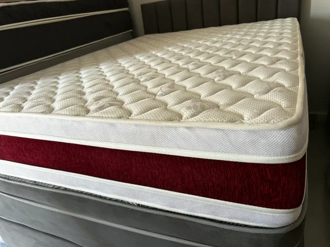 Colchão de casal padrão espuma D45 Castor