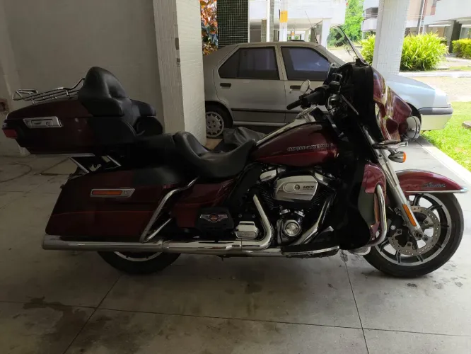 Vendo Harley 2017 impecável