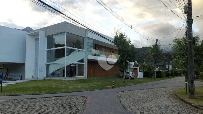 Casa Alto Padrão com 5 quartos à venda, 572 m² por R$ 11.000.000 - Porto Frade - Angra dos