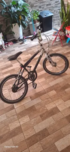 Bicicleta cross