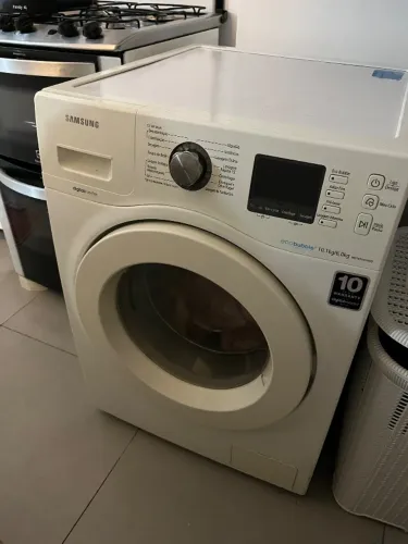 Máquina lava e seca