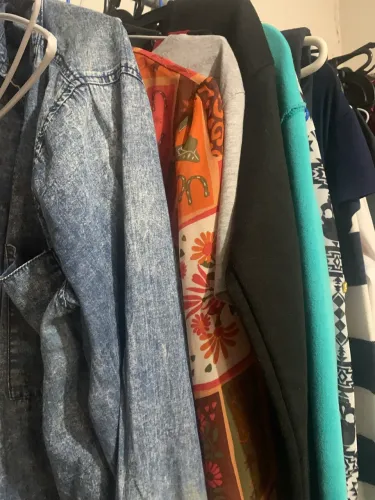 Lote de roupas