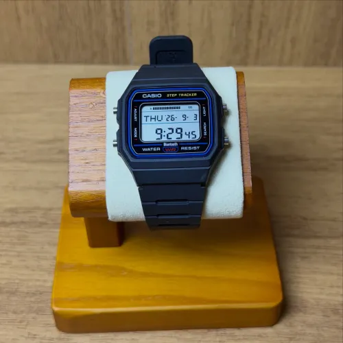 Relógio Classic Casio digital watch F-B100W-1A com Bluetooth