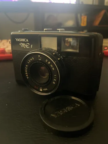 Câmera Analógica Yashica Me1