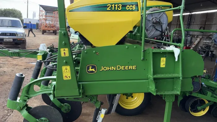 Plantadeira JHON DEERE 2113 CCS