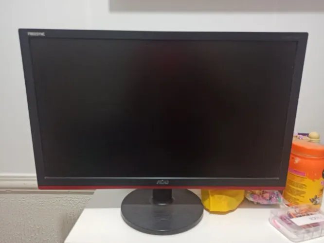 VENDO MONITOR GAMER AOC 21,5