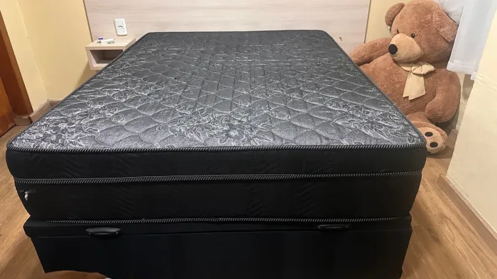 Cama box com baú