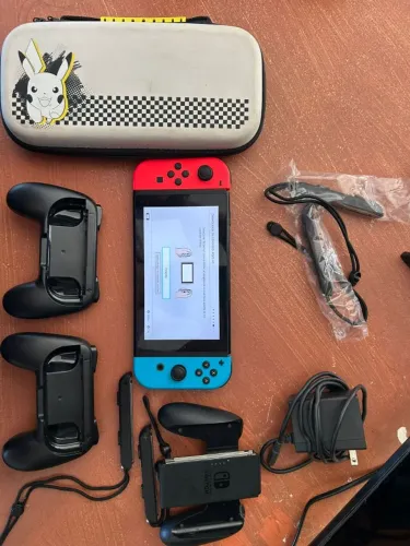 NINTENDO SWITCH COM JOGO POKEMON LETS GO PIKACHU
