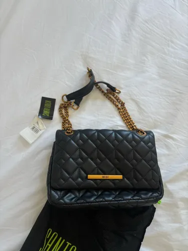Bolsa média Santa Lolla
