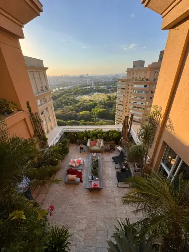 Cobertura para venda em Alto de Pinheiros com 4 quartos, sendo 4 suítes, 528m²