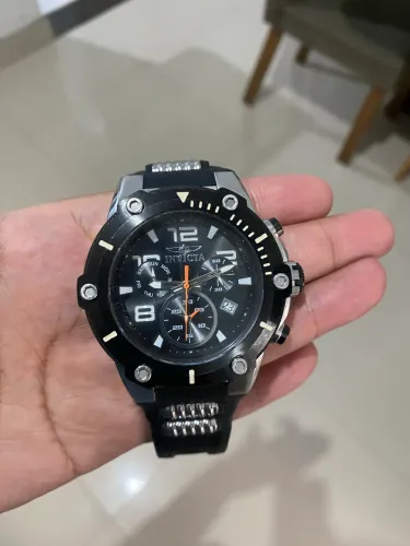 Vendo Relógio Invicta Bolt 19526 - Swiss Parts - Fundo Amarelo