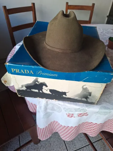 Relíquia Chapéu cowboy Prada 10x 100% Coelho 