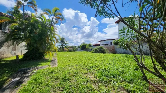 TERRENO EM VILAS DO ATLÂNTICO/ ALAMEDA LAURO DE FREITAS/BA