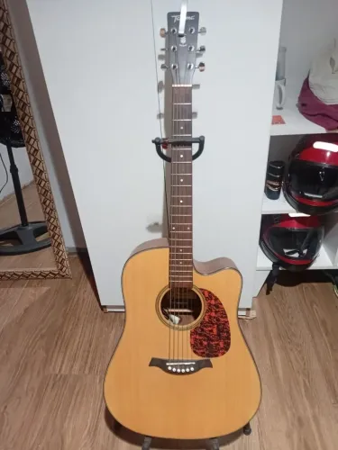 Violão tagima
