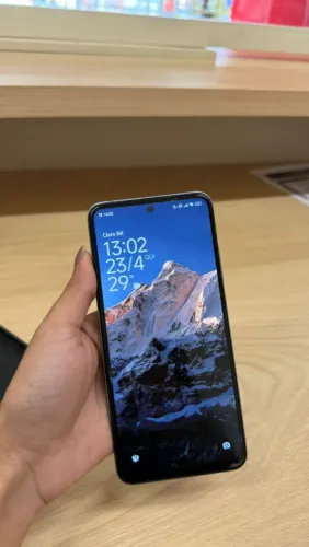 Vende-se celular em ótimo estado 