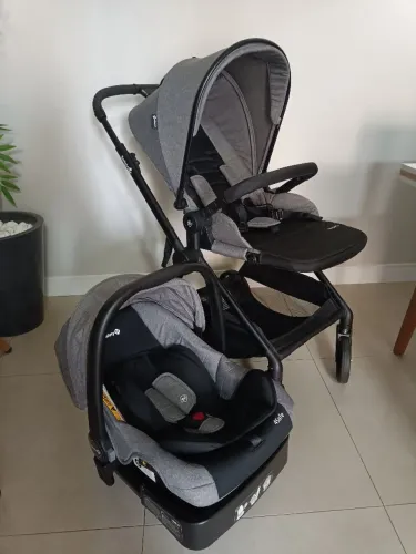 Carrinho Safety 3 em 1 com bebê conforto e base veicular 