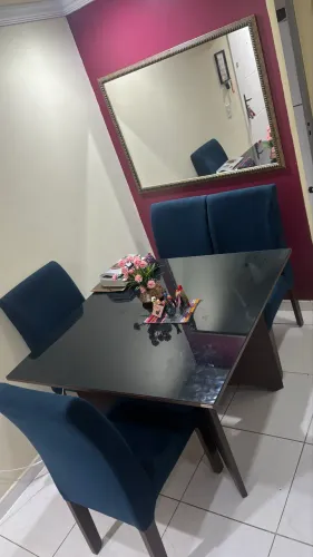 Mesa de Jantar Completa - R$ 800