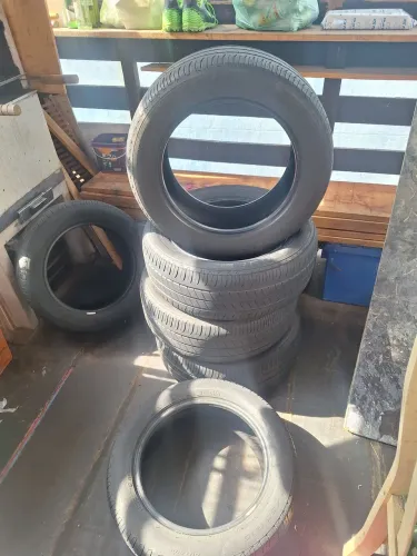 4 pneus + - meia vida 205/55R16 Bridgestone original corola aro 16