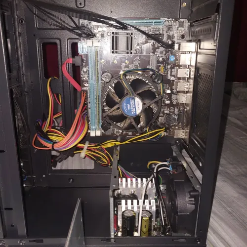 PC Desktop para Peças ou Restauração (Sem HD) 140$ a 150$