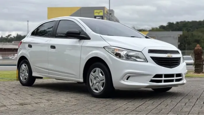 Chevrolet Onix JOY Hatch 1.0 8V Flex Mec. 4P 2018